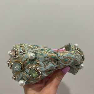 Beautiful headband with lots of crystals and gems!